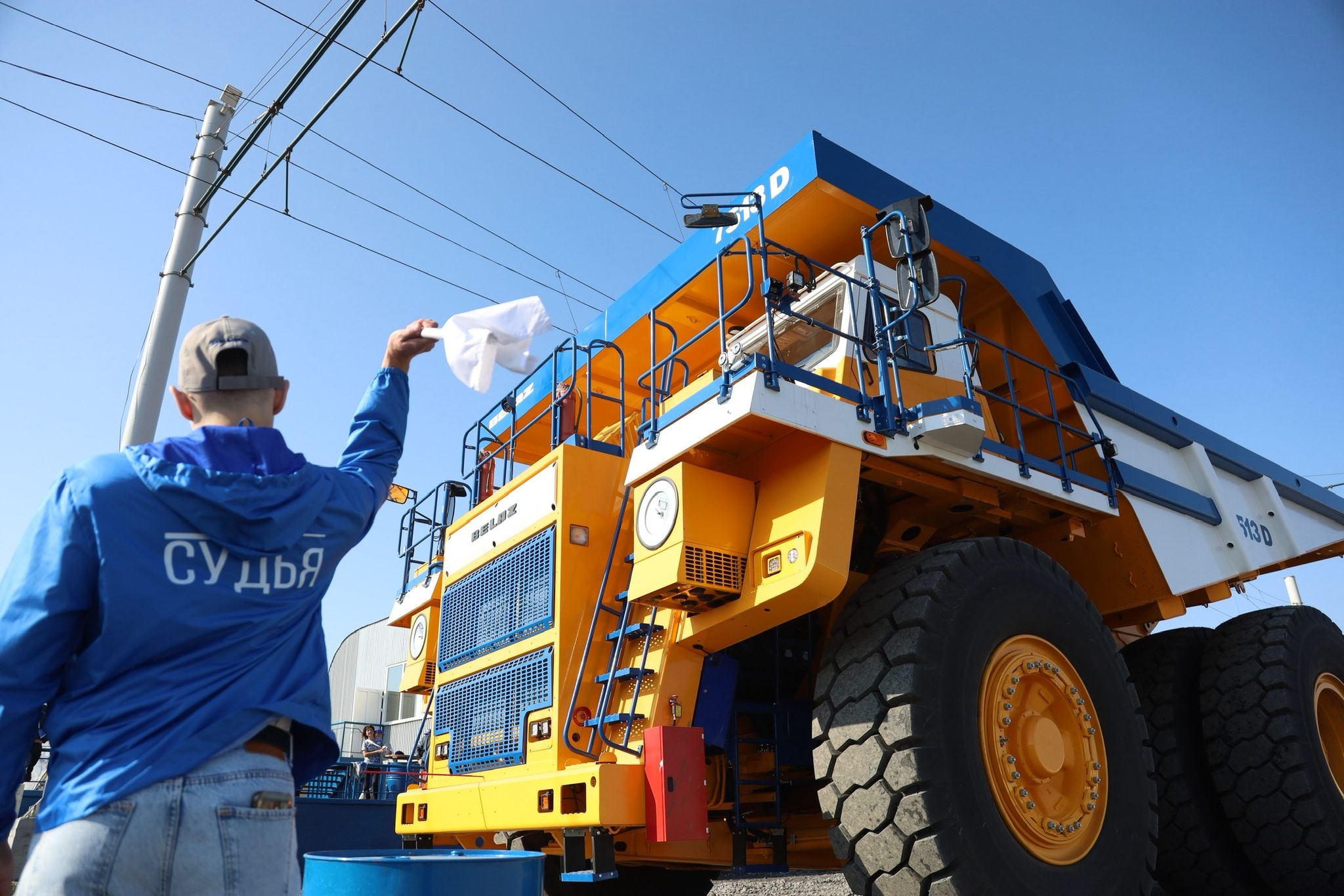 Выполнение конкурсных упражнений на полигоне БЕЛАЗ