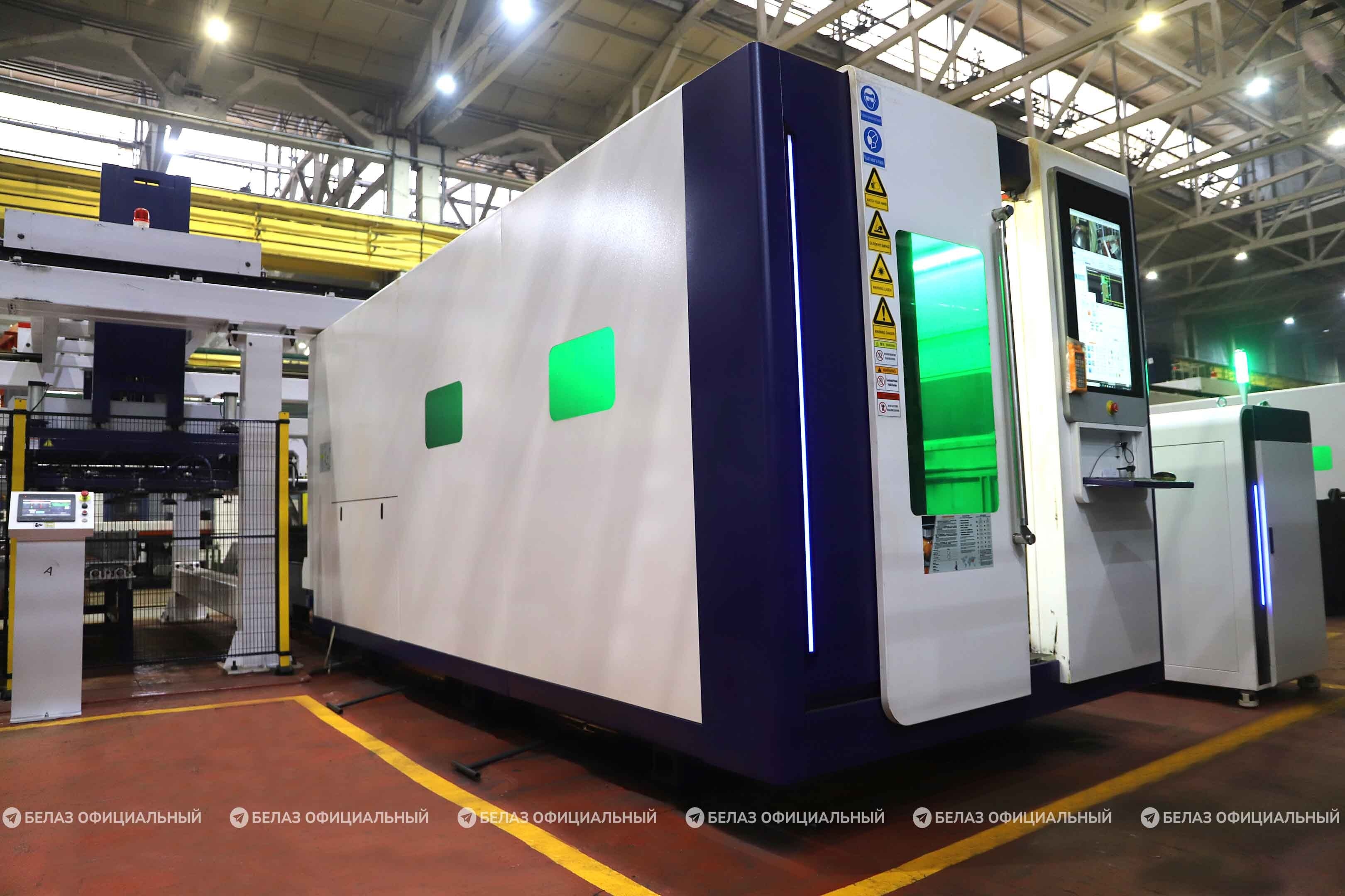 Высокоточная машина оптоволоконной лазерной резки BELAZ