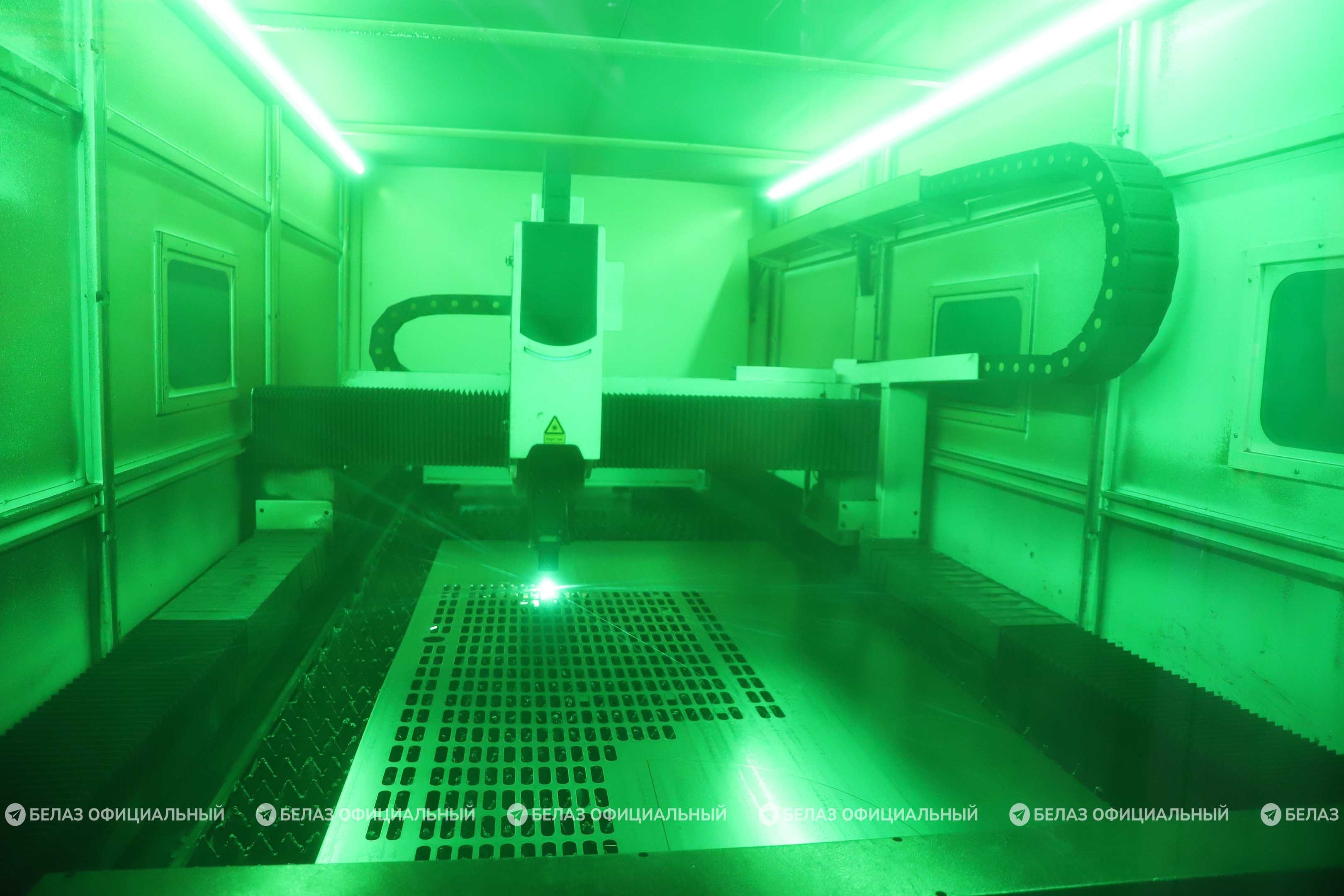 Современное оборудование лазерной обработки металла на заводе BELAZ