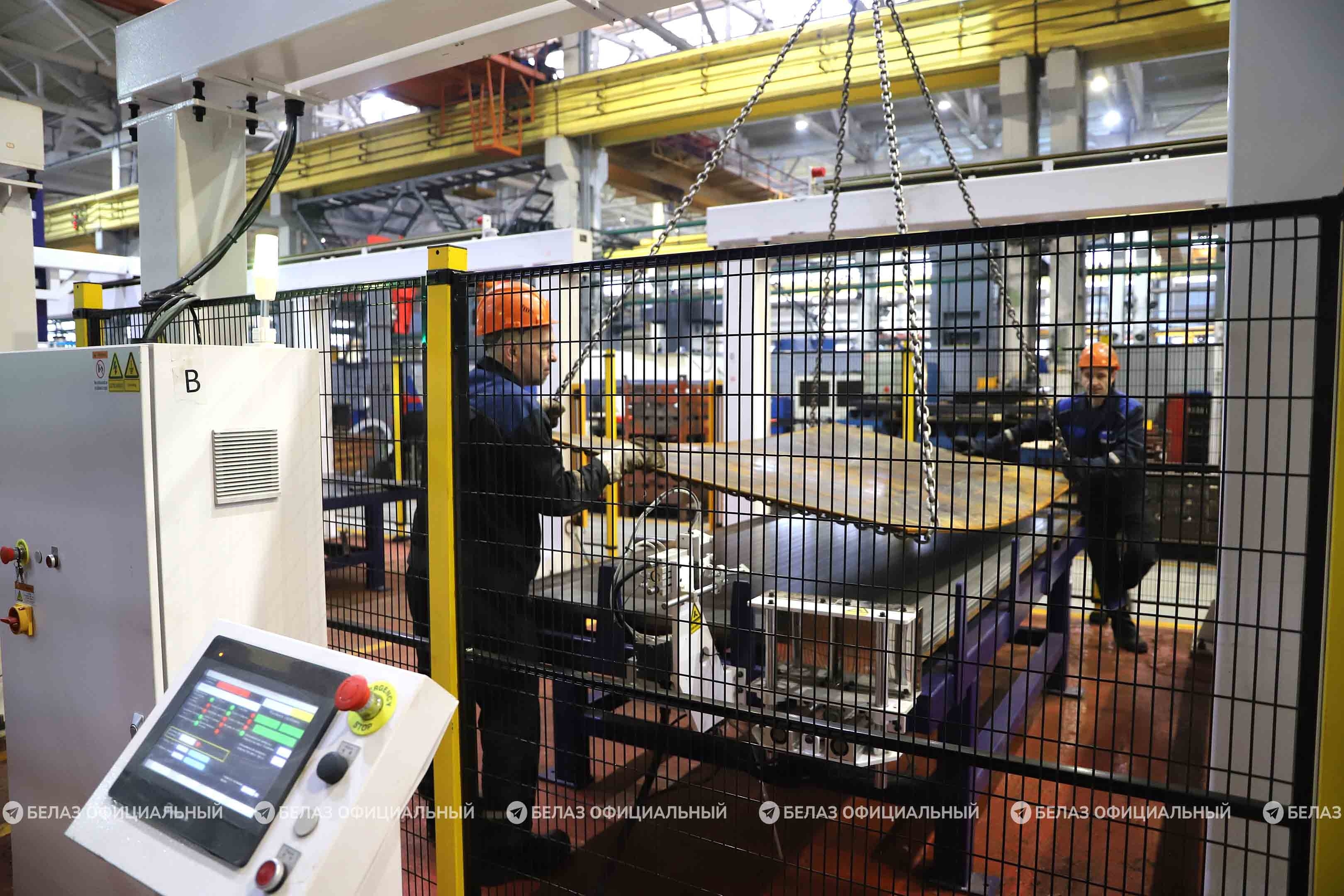 Процесс лазерной резки металла на оборудовании BELAZ