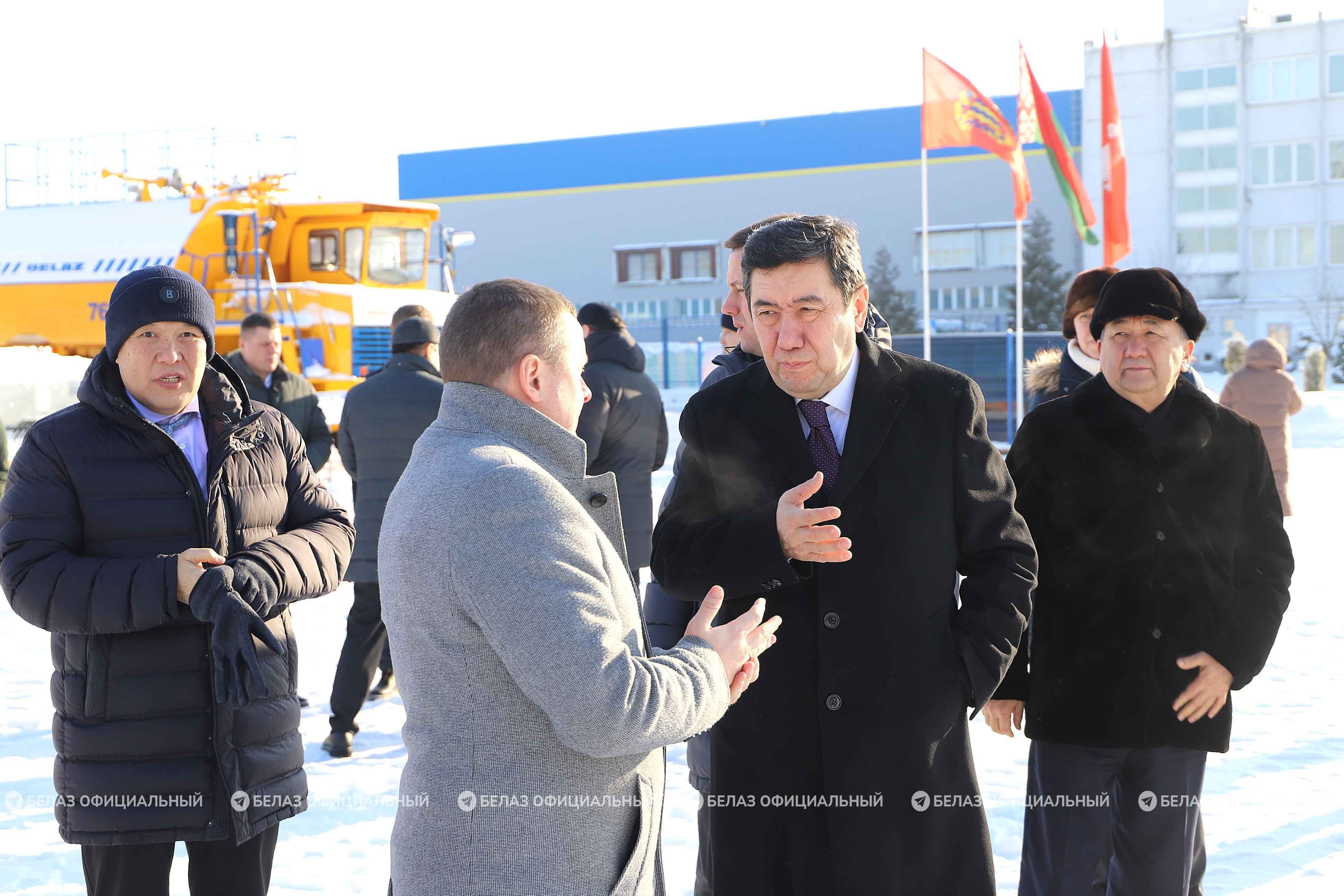 Знакомство делегации Казахстана с производством карьерной техники BELAZ